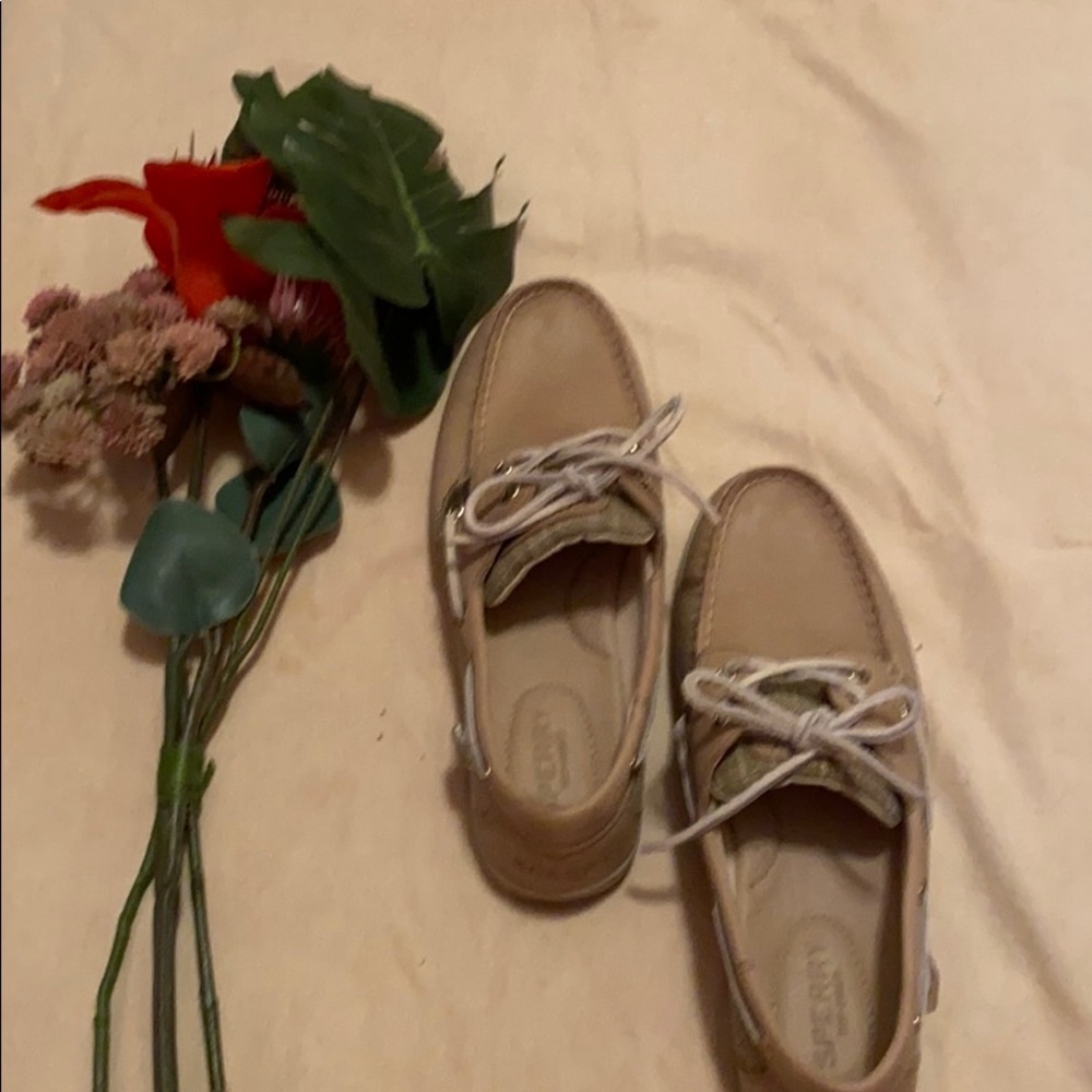 Sperry boat shoes